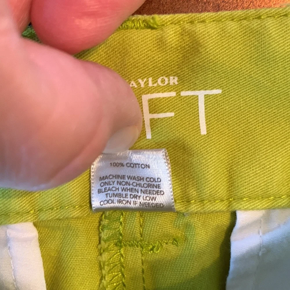 Ann Taylor Loft original fit shorts Size 6